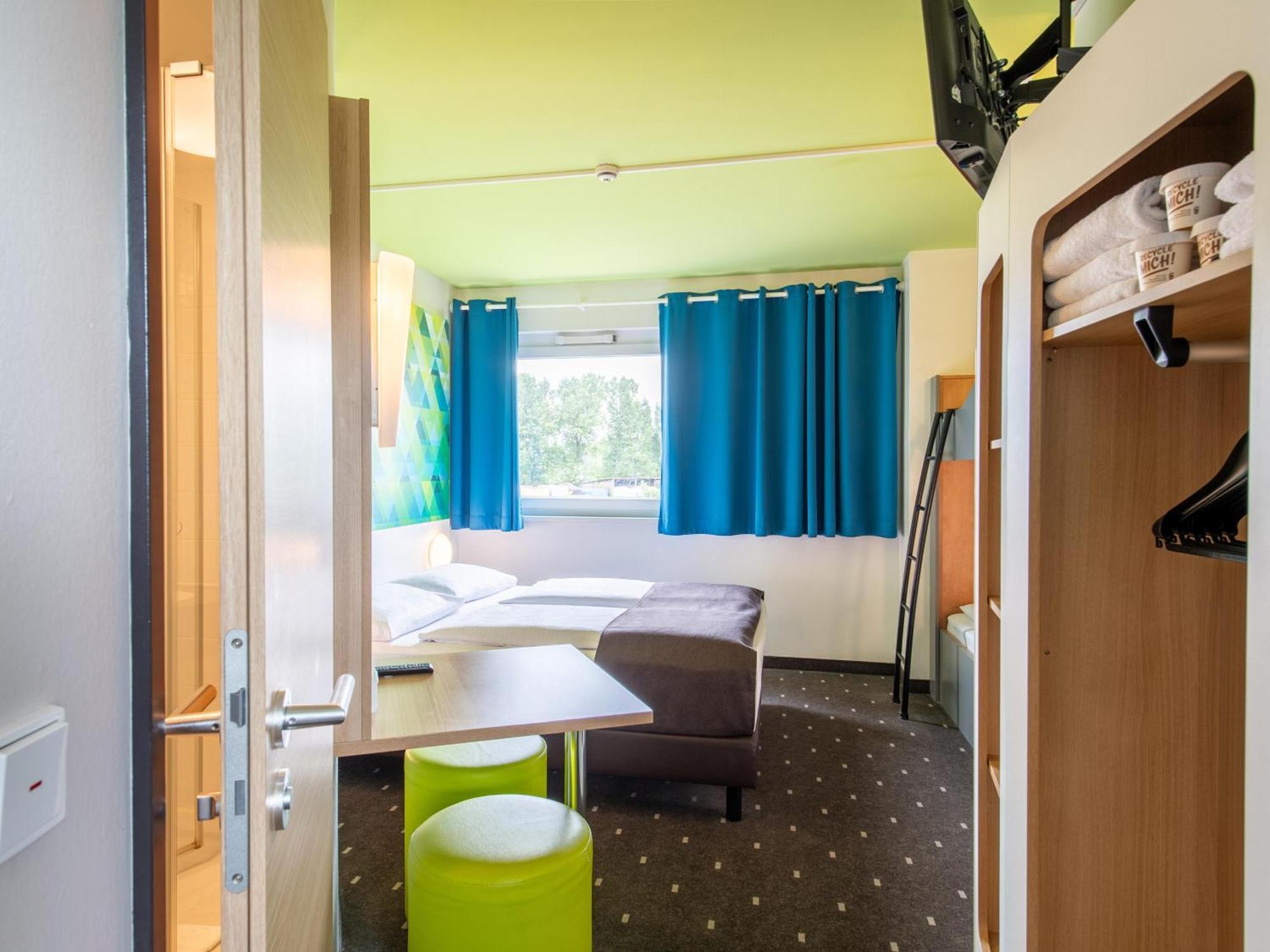 B&B Hotel Erlangen-Sued Exterior photo