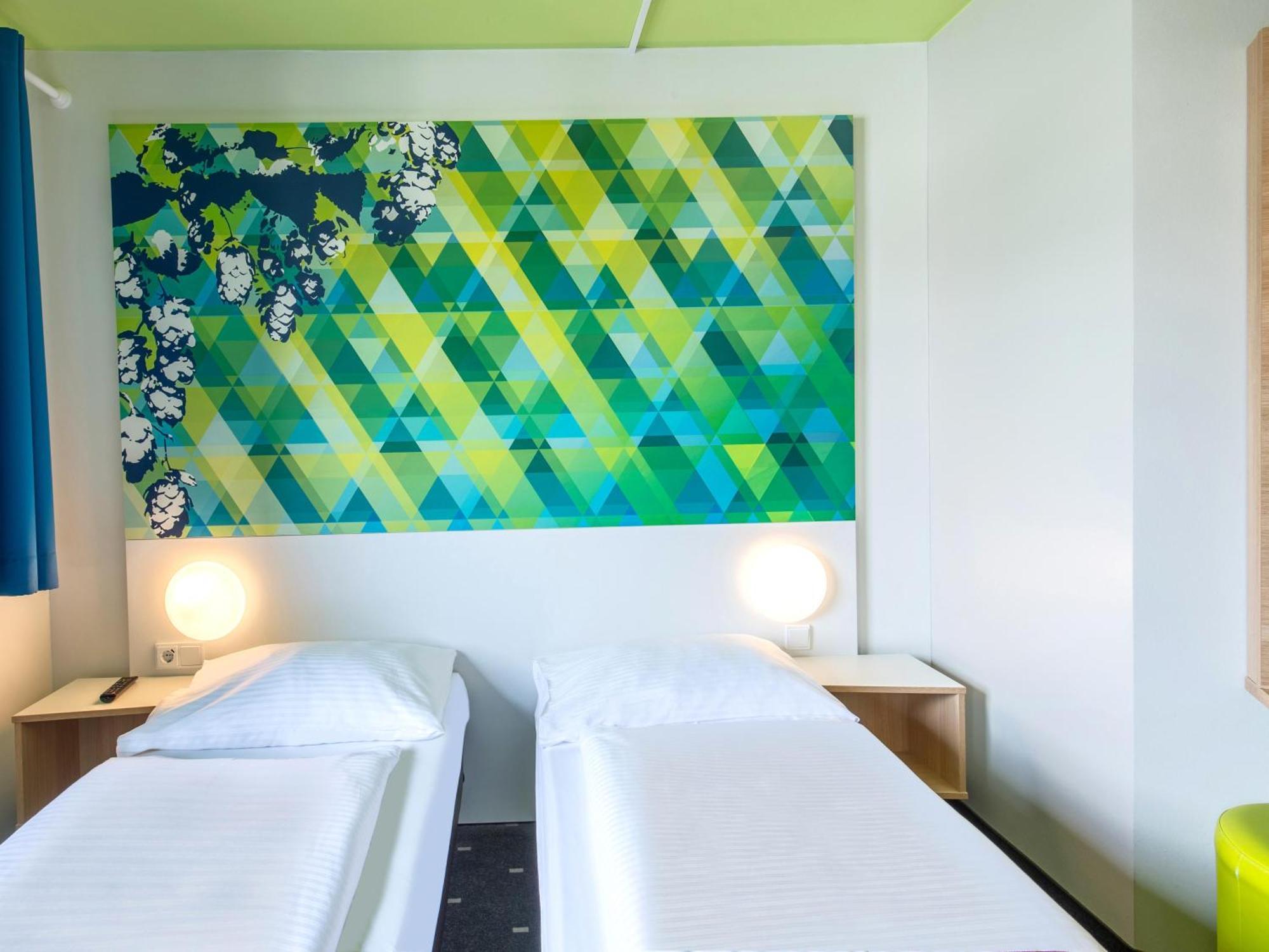 B&B Hotel Erlangen-Sued Exterior photo