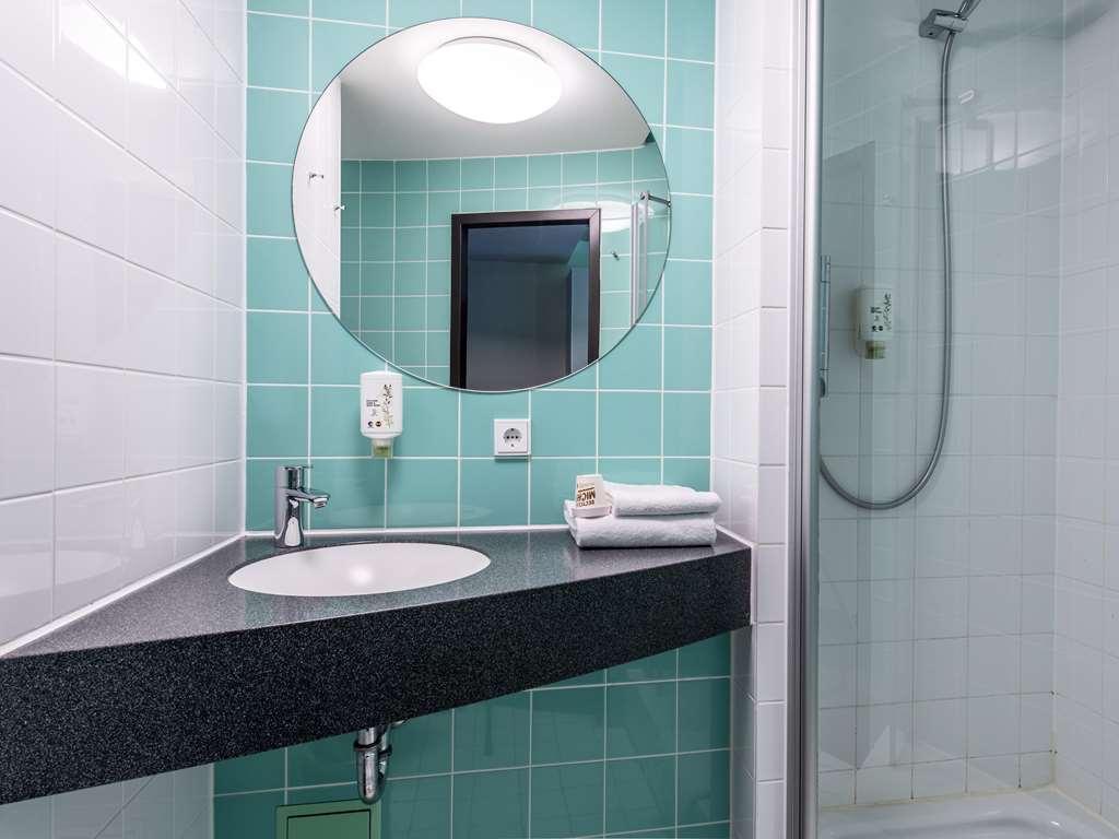 B&B Hotel Erlangen-Sued Room photo