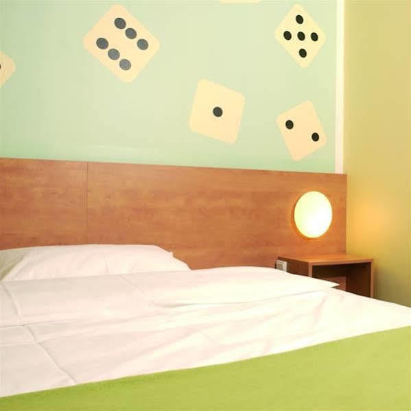 B&B Hotel Erlangen-Sued Exterior photo